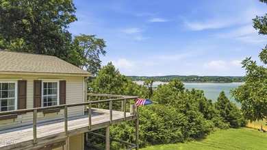 MAIN CHANNEL LAKEFRONT WITH TWO DWELLINGS & 182+ FT OF WATER - photo 3