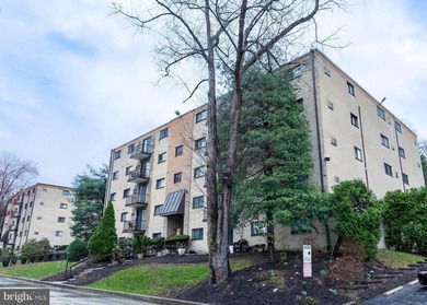 Welcome to carefree living in the highly desirable Haverford - photo 1