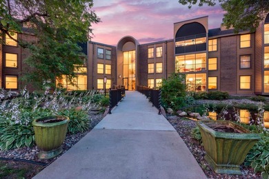 Welcome to 9600 Portland Ave S #220! This beautifully maintained - photo 2