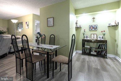 Welcome to carefree living in the highly desirable Haverford - photo 6