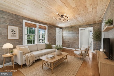 Charming and beautifully updated home in an exceptional - photo 8