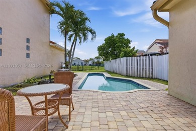 Stunning 4-bedroom, 3-bath pool home on a cul de sac with - photo 20