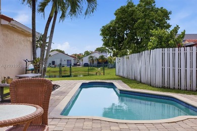 Stunning 4-bedroom, 3-bath pool home on a cul de sac with - photo 21