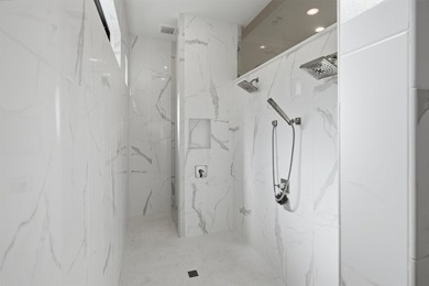 There are luxury homes... and then there are homes that define a - photo 23