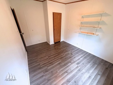 Welcome to your family's next chapter in the desirable Moon Lake - photo 24