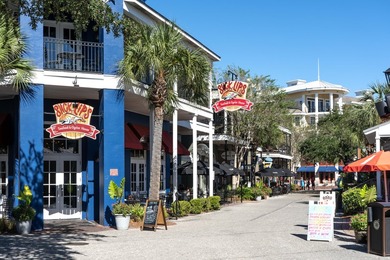 Updated & Upscale | Ground Floor Resort Retreat! Fully renovated - photo 30