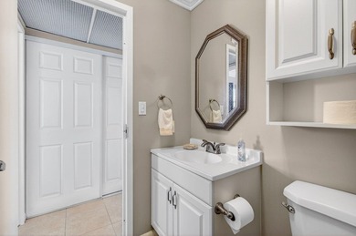 Beautifully updated 1BR/1.5BA condo in the sought-after 55+ - photo 30
