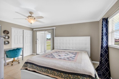 Beautifully updated 1BR/1.5BA condo in the sought-after 55+ - photo 31