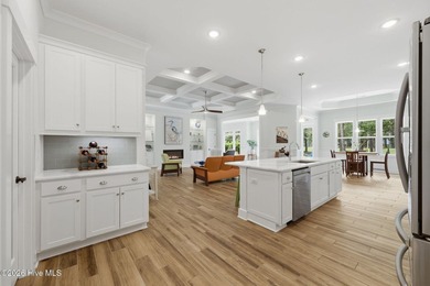 Situated on a quiet cul-de-sac in the desirable Legacy Park - photo 35
