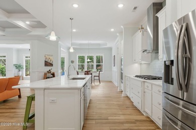 Situated on a quiet cul-de-sac in the desirable Legacy Park - photo 36