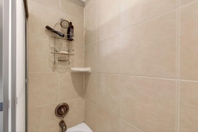 Beautifully updated 1BR/1.5BA condo in the sought-after 55+ - photo 39