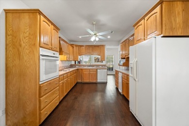 Great Lake Views! 3/2/4 on 1 Acre! - photo 16