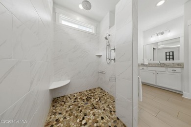 Situated on a quiet cul-de-sac in the desirable Legacy Park - photo 46