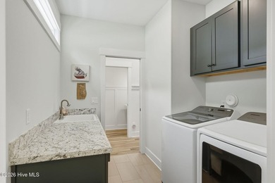 Situated on a quiet cul-de-sac in the desirable Legacy Park - photo 47