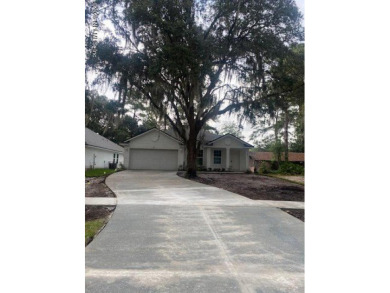 Lake Home For Sale in Jacksonville, Florida
