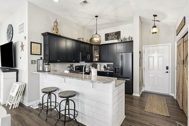 Welcome to your coastal retreat in sought-after North Myrtle - photo 5