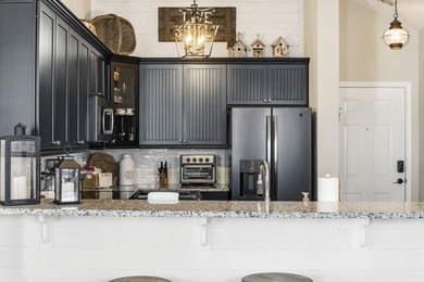 Welcome to your coastal retreat in sought-after North Myrtle - photo 6