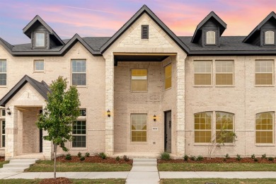 Lake Townhome/Townhouse For Sale in Rowlett, Texas