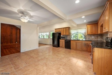 Charming Lakefront cottage home in the Mount Laurel Estates - photo 12