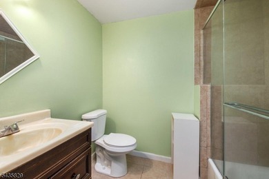 Charming Lakefront cottage home in the Mount Laurel Estates - photo 19