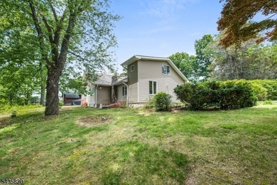 Charming Lakefront cottage home in the Mount Laurel Estates - photo 26
