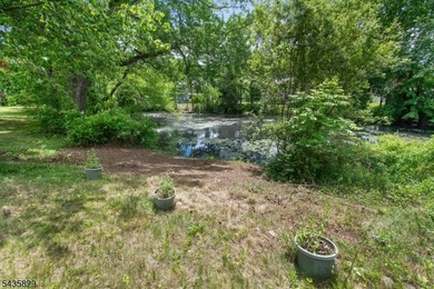 Charming Lakefront cottage home in the Mount Laurel Estates - photo 31