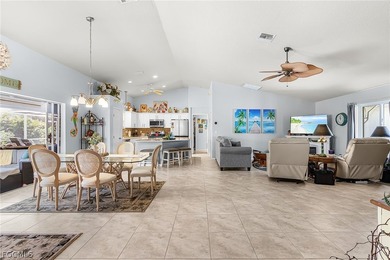 Beautiful Pool home with 2 car garage PLUS detached 20 x 24 - photo 10