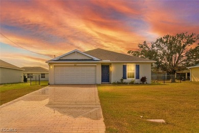 SHORT SALE OPPORTUNITY | BUILT IN 2023 | FENCED YARD Built in - photo 1