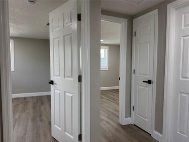 PORT RICHEY, FL. This modern home is located in the sought-after - photo 3