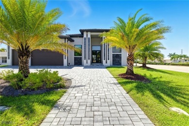 Caloosahatchee River Home For Sale in Cape Coral Florida