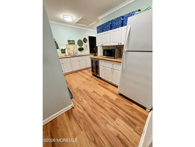 Professional pics coming soon, sellers in the process of moving - photo 12