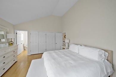 Perfectly positioned on one of Avalon's quietest blocks, welcome - photo 13