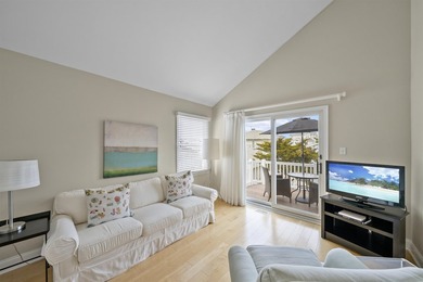 Perfectly positioned on one of Avalon's quietest blocks, welcome - photo 15