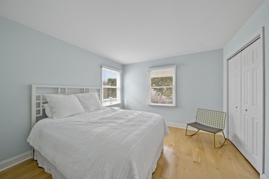 Perfectly positioned on one of Avalon's quietest blocks, welcome - photo 20