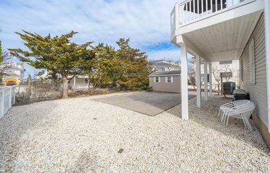 Perfectly positioned on one of Avalon's quietest blocks, welcome - photo 22