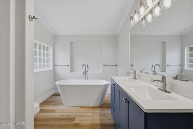 This 2 bedroom home lives like a 3 bedroom, with a versatile - photo 22