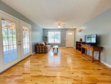 Lake Area 3 Bedroom, 3 Bath House with LARGE Basement Garage - photo 22