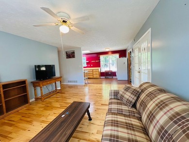 Lake Area 3 Bedroom, 3 Bath House with LARGE Basement Garage - photo 24