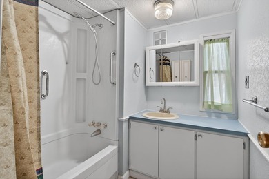 Welcome to 59 Sandalwood Circle, a well maintained mobile home - photo 25