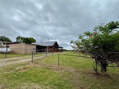 Log cabin ready to enjoy. Lake views and great location with - photo 42
