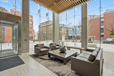 Stylish unit in a gleaming glass tower with stunning views of