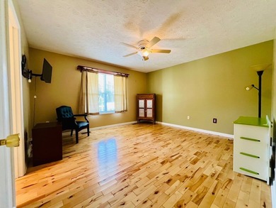 Lake Area 3 Bedroom, 3 Bath House with LARGE Basement Garage - photo 47