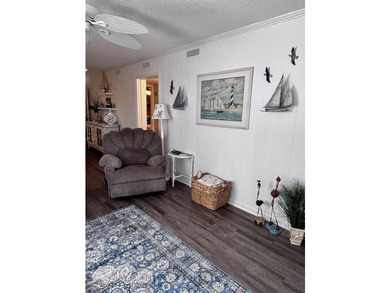 This is the Shore Drive condo that you've been waiting for!! - photo 4
