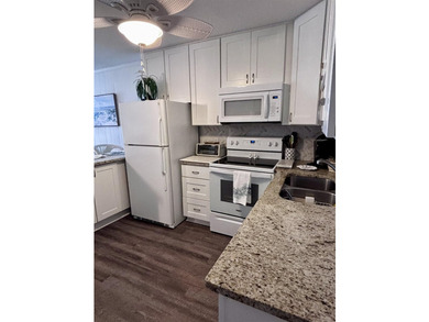 This is the Shore Drive condo that you've been waiting for!! - photo 10