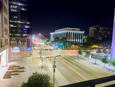 Rarely available THREE BEDROOM corner condo on the SKYWAY with a - photo 10