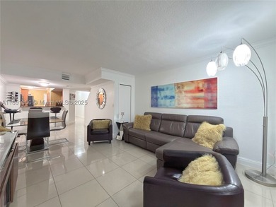 Stunning 3-Bedroom Townhouse 2 baths in the Puerto Bello - photo 13