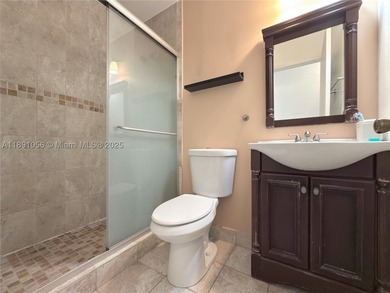 Stunning 3-Bedroom Townhouse 2 baths in the Puerto Bello - photo 16
