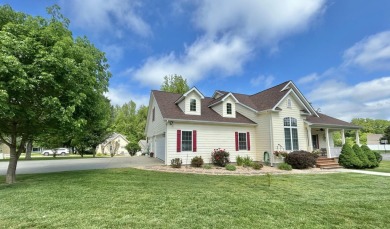 Lake Home For Sale in Jamestown, Kentucky