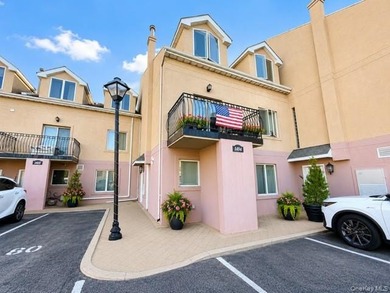 Welcome to 1404 Outlook Avenue, Unit 1, a beautiful waterfront - photo 2