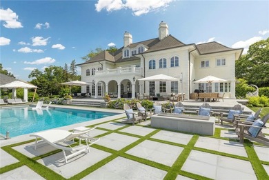A Private 4-Acre Coastal Compound Nearly Impossible to Replicate - photo 7